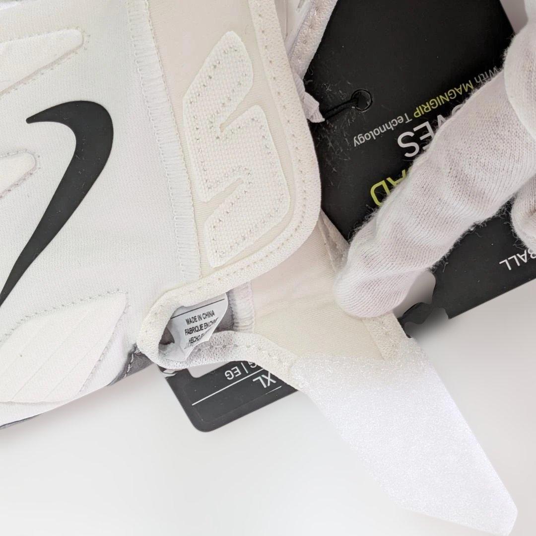 NIKE アメフトグローブ ホワイトXL保護ジェルパッド クッション性 グリップ