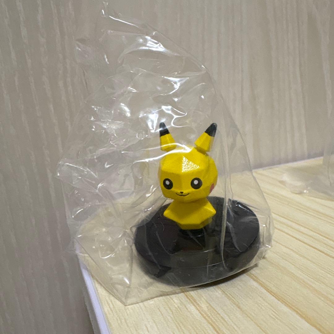 フィギュア未開封　ポケモンスクランブル　NFCフィギュア5点セット　ケース付き