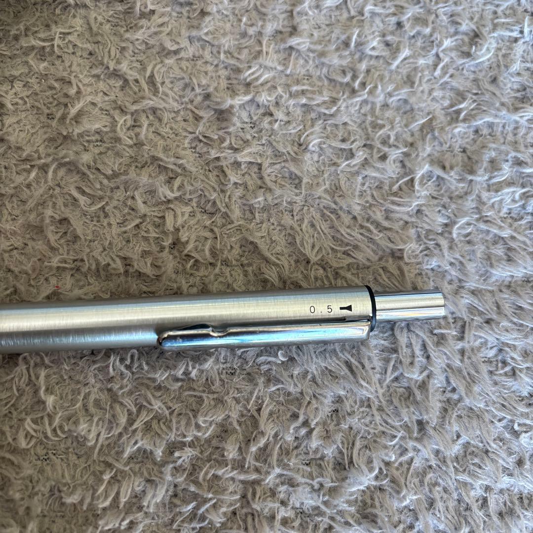 4 ACTION PEN ボールペン　千葉ロッテマリーンズ