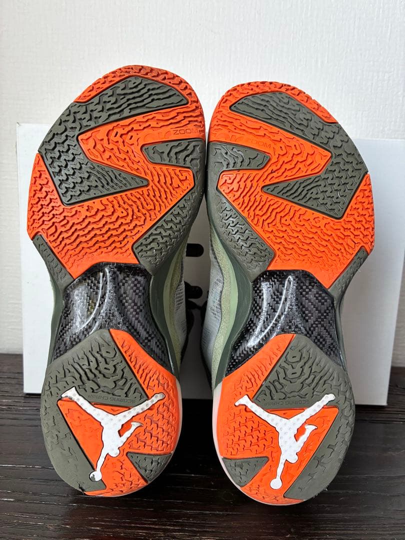 UNDEFEATED × Nike Air Jordan 37