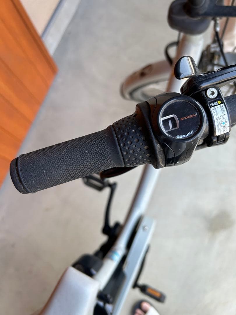 kln　ブリヂストン 24/20 ビッケモブdd 電動自転車　ブルーグレー