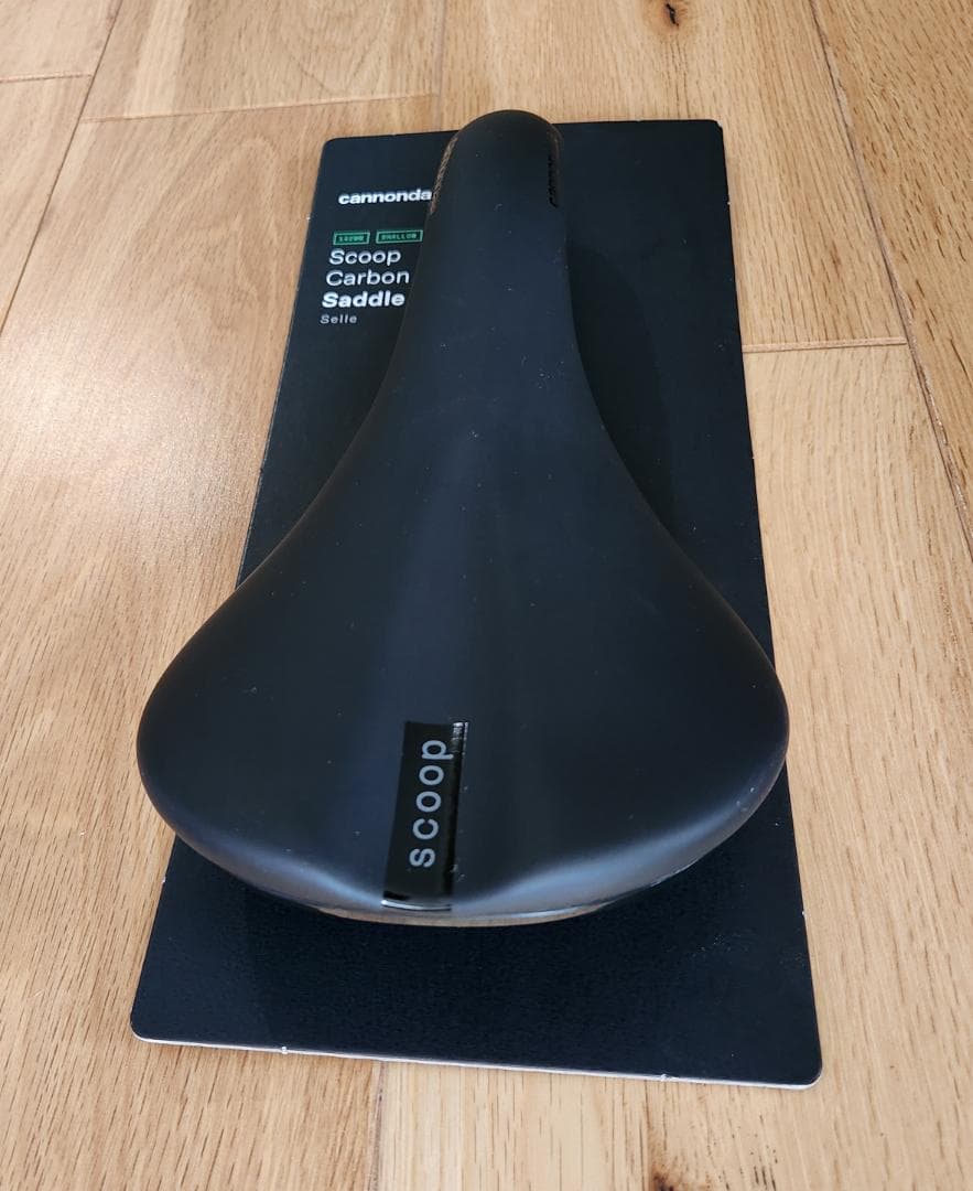 Scoop Carbon Saddle 142mm Shallow スクープ