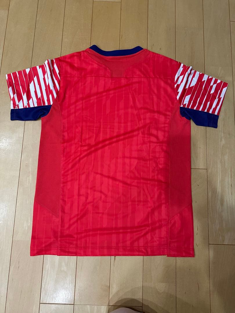 YONEX ウェア Mサイズ レッド