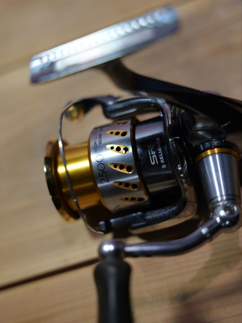 07STELLA 2500 スピニングリール　※ドラグノブ欠品