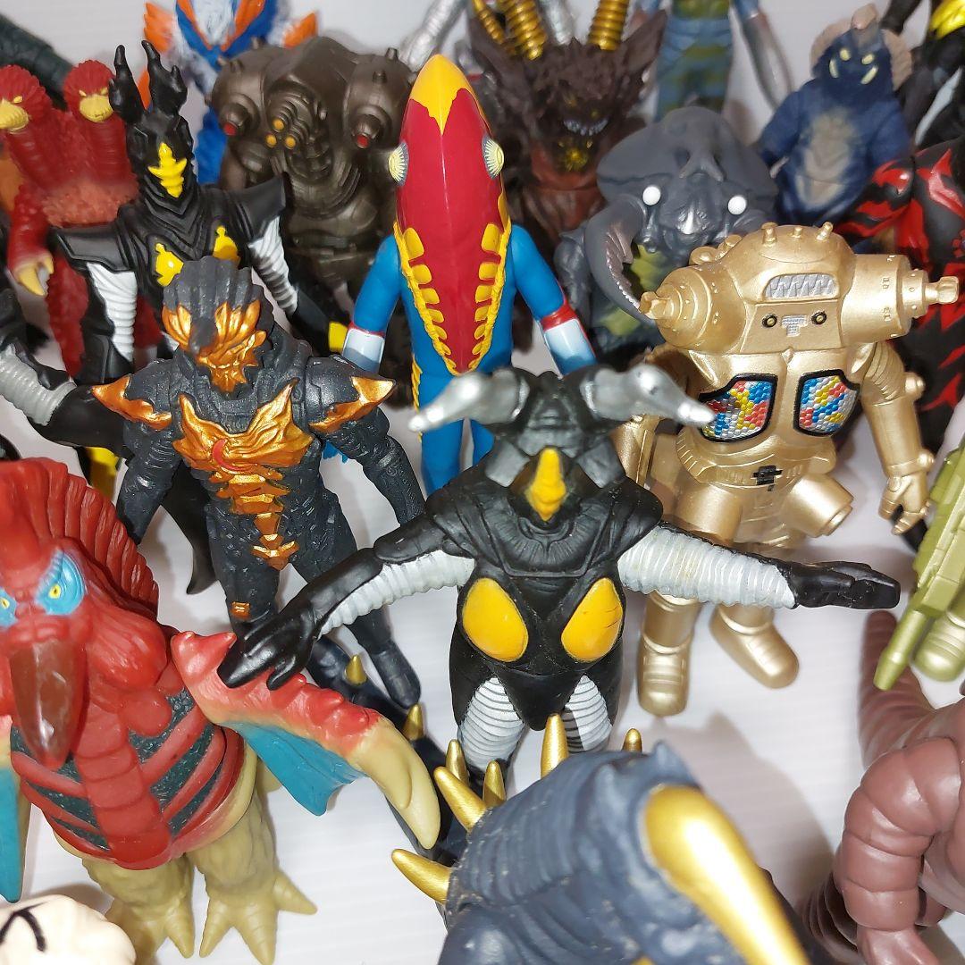 ウルトラマン　怪獣シリーズ　ウルトラ怪獣500　35体　まとめ売り！