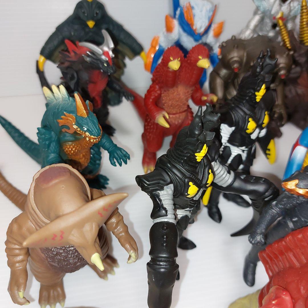 ウルトラマン　怪獣シリーズ　ウルトラ怪獣500　35体　まとめ売り！