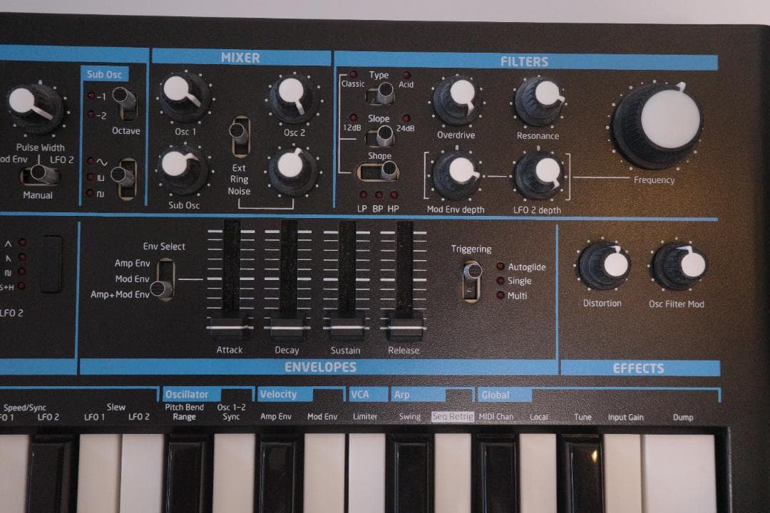 Novation Bass Station II【自宅使用のみ／非喫煙】