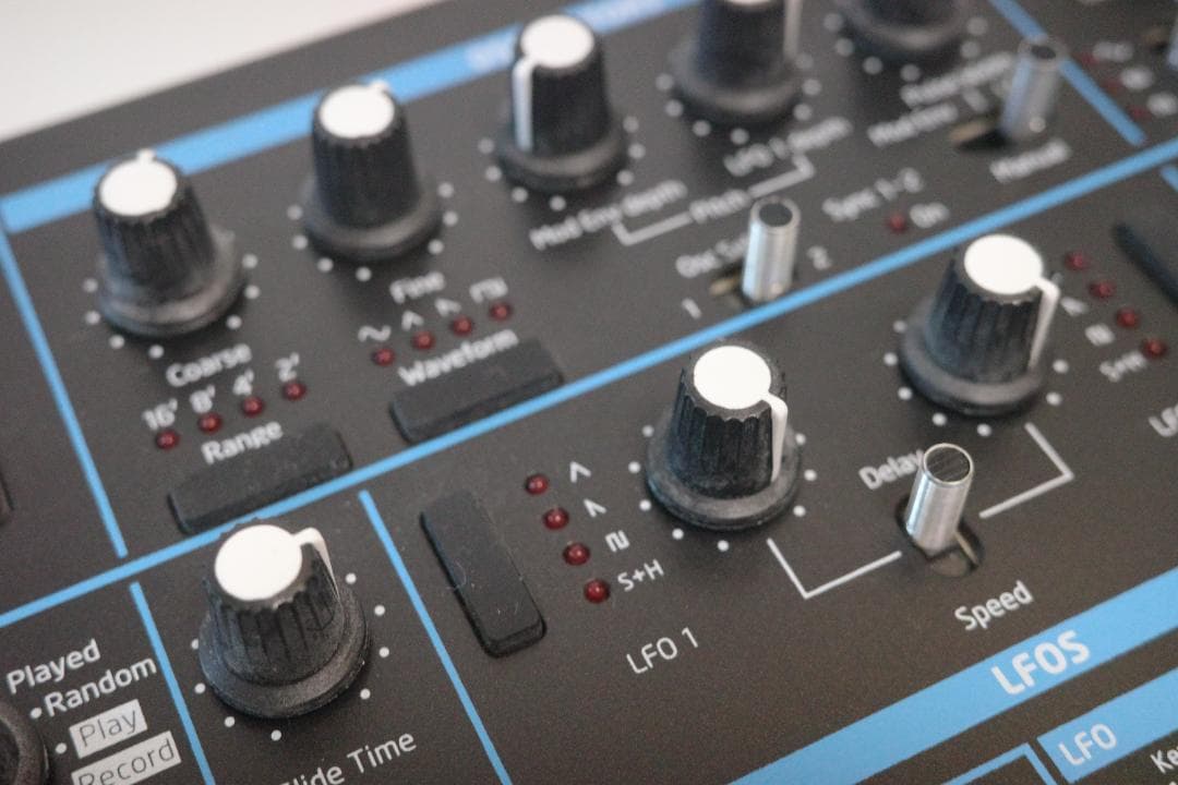 Novation Bass Station II【自宅使用のみ／非喫煙】