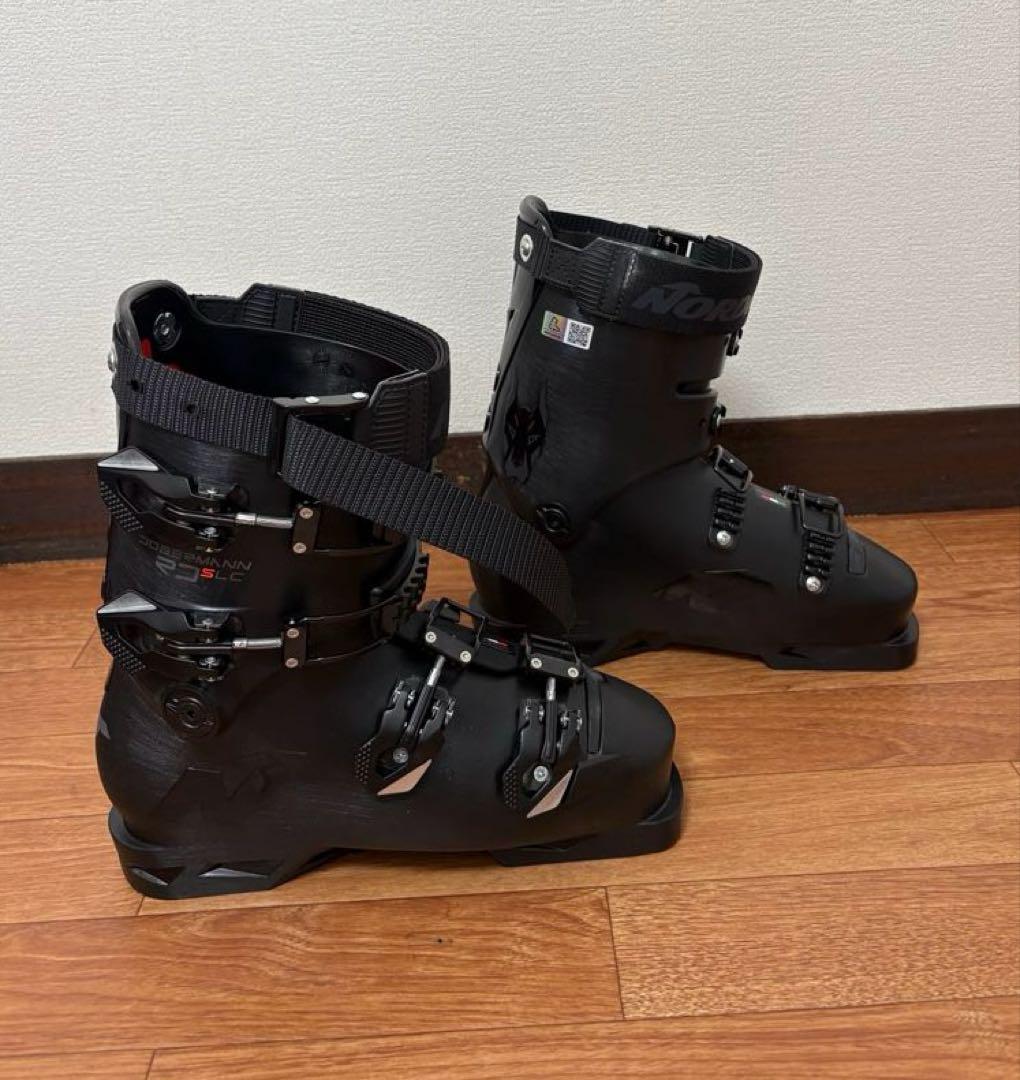 【新品】ノルディカ　ドーベルマン5RD SLC 25.5cm シェルのみ