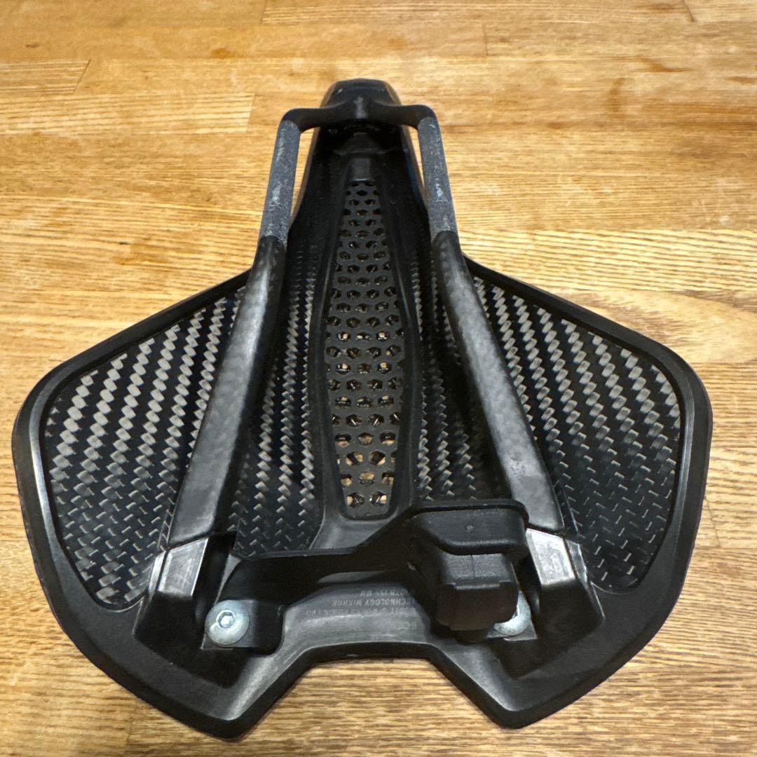 パーツ S-WORKS ROMIN EVO MIRROR SADDLE BLK 155