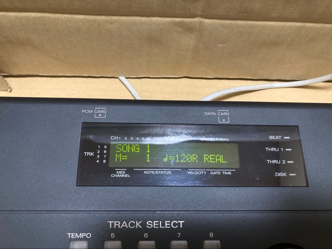 Roland JV-1000 シンセサイザー 0712 ローランド キーボード