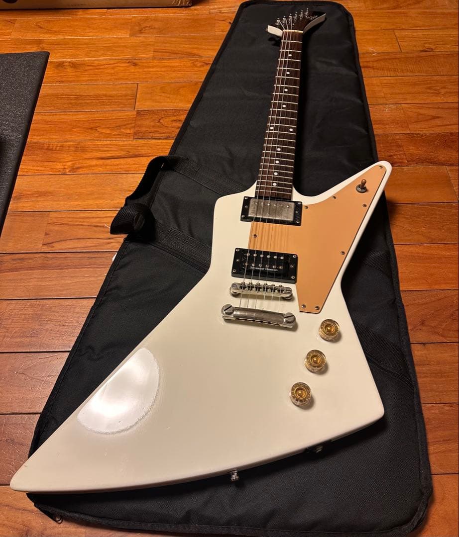 Tokai エクスプローラー【希少】Duncan SH-5 PU搭載　ホワイト