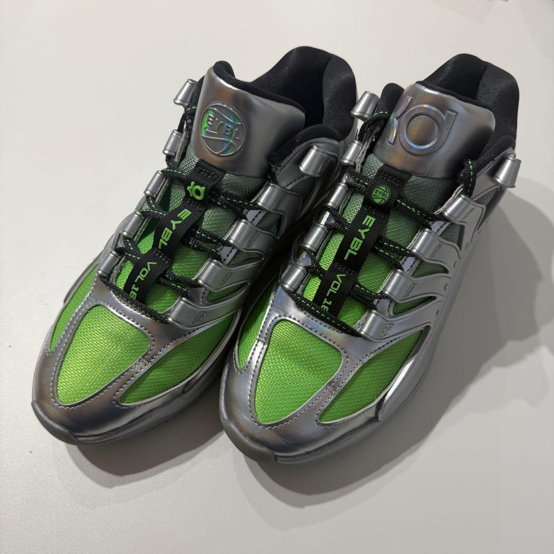 ナイキ バッシュ KD18 EYBL EP 25.5cm