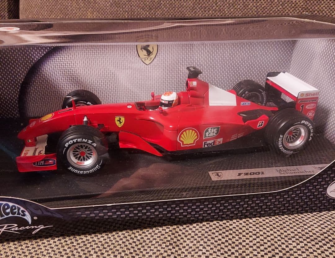 Hot Wheels フェラーリ F2001 1/18