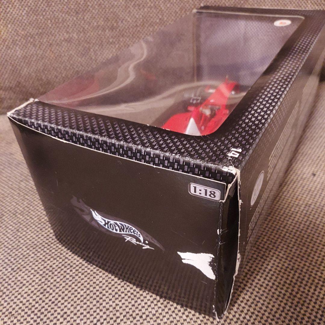 Hot Wheels フェラーリ F2001 1/18