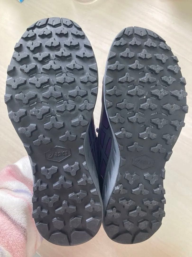 【新品】ASICSパープルランニングシューズ