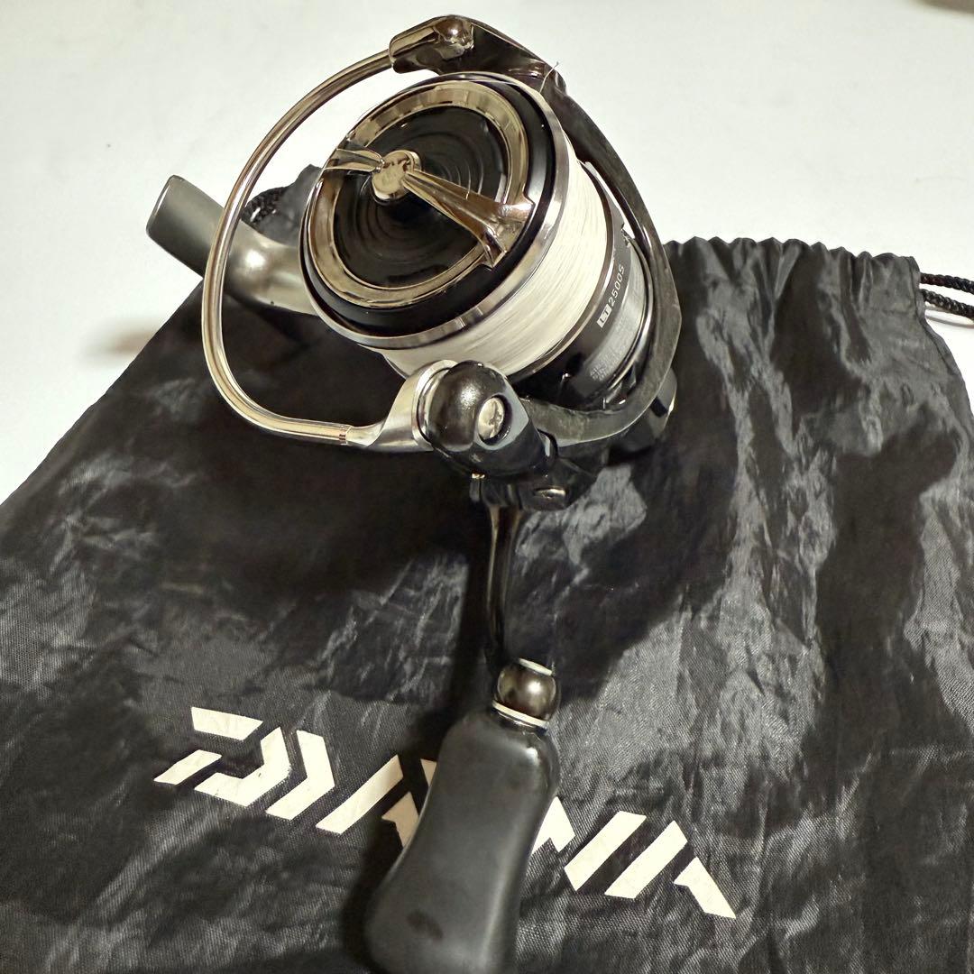 DAIWA 18カルディアLT 2500S （袋付属）