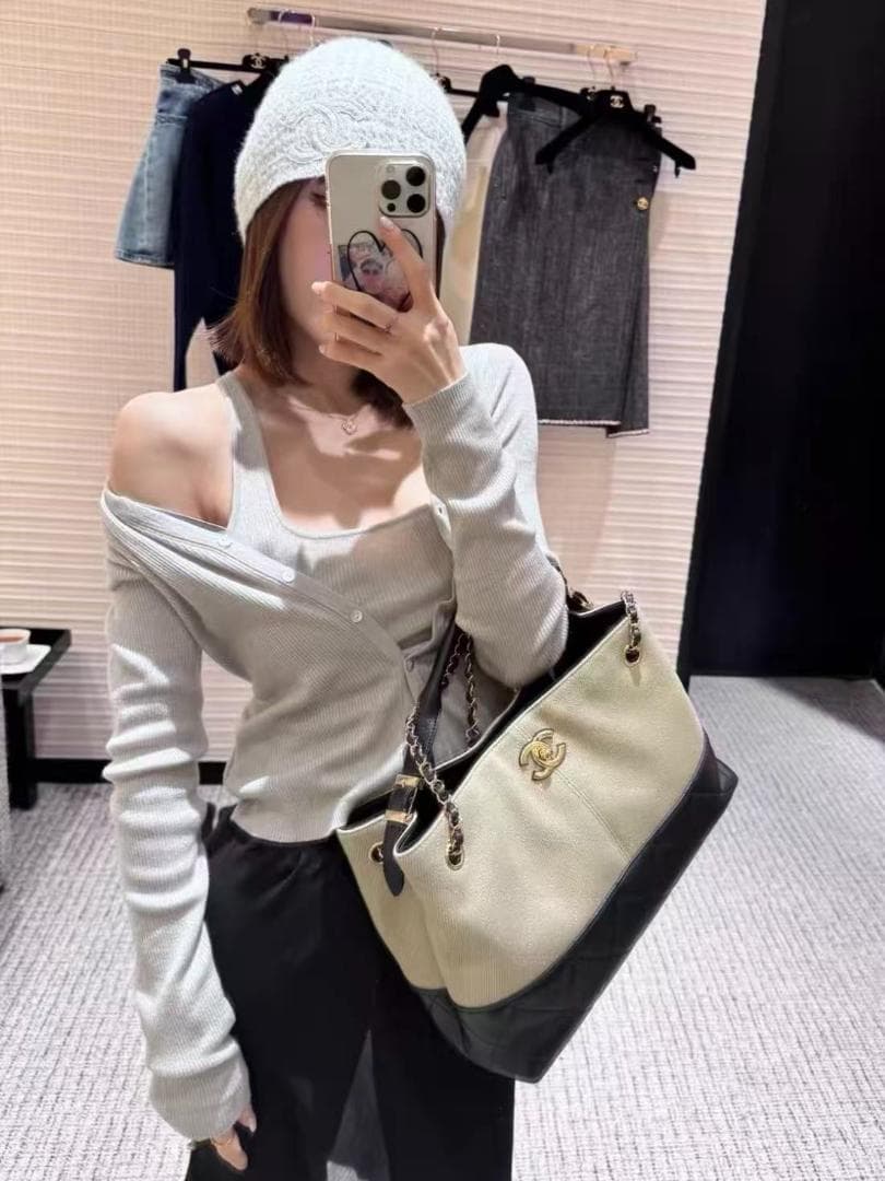 26SS美品 ショルダーバッグ アイボリー/ブラック箱付