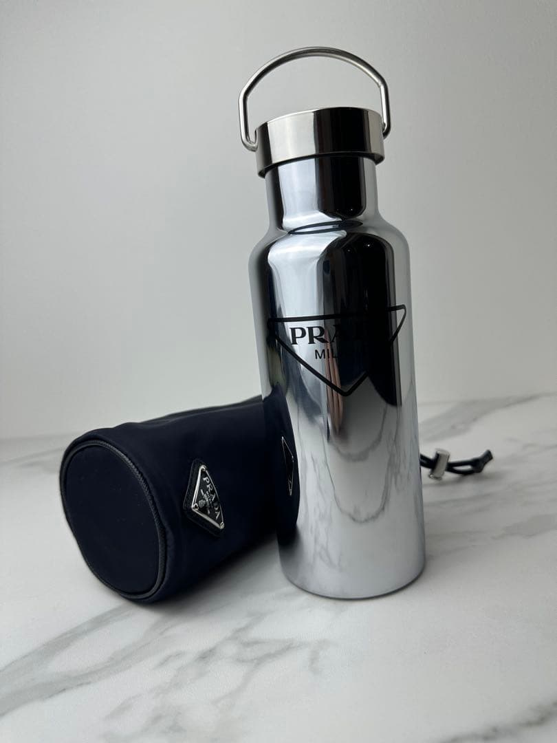 PRADA スチールタンブラー水筒　リナイロンカバー付き