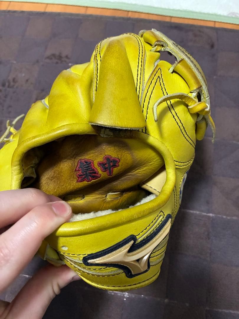 【最終値下げ】Mizuno Global Elite 軟式グラブ　投手用