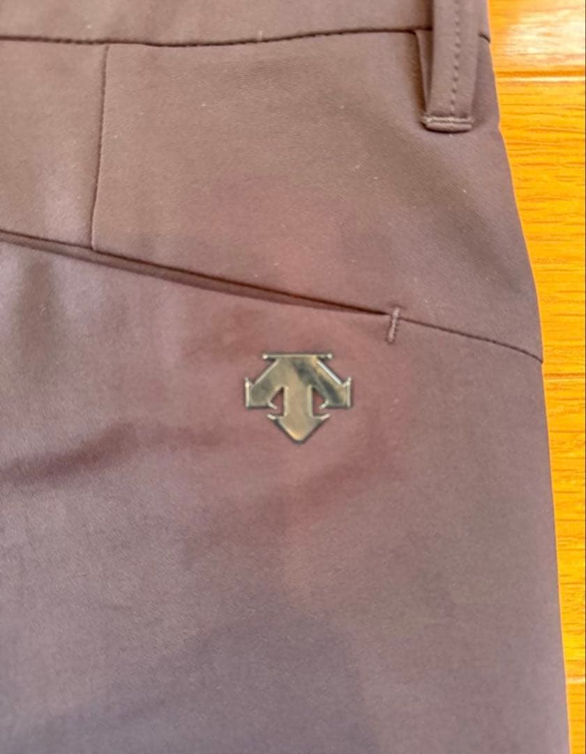 DESCENTE GOLF 半袖ハイネックシャツ&ショートパンツセット M