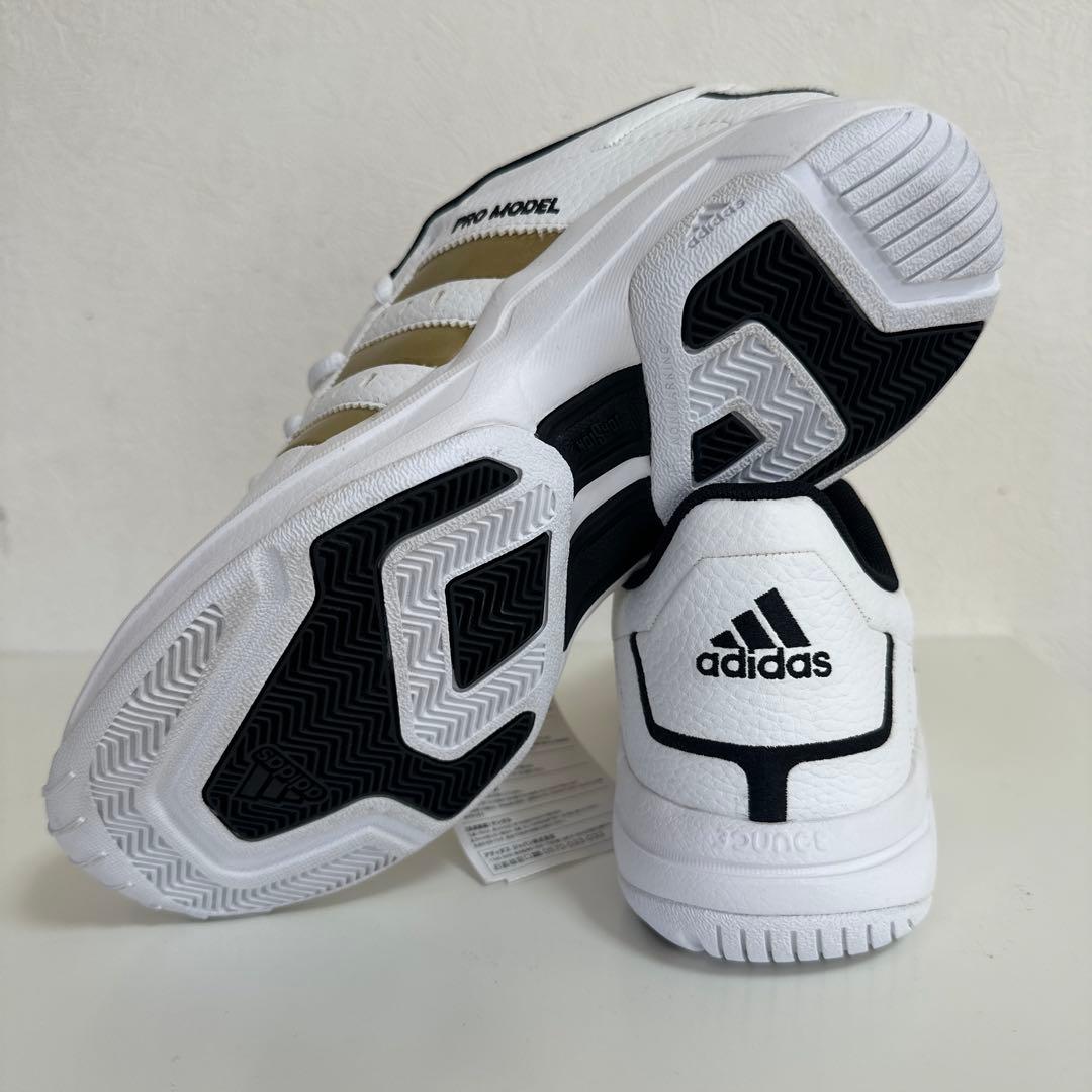 【新品　未使用】アディダスadidas プロモデル スニーカー 25.5cm