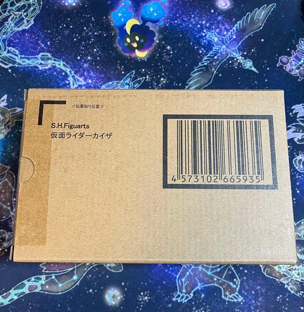 新品未開封　s.h.figuarts 真骨彫製法　仮面ライダー　カイザ