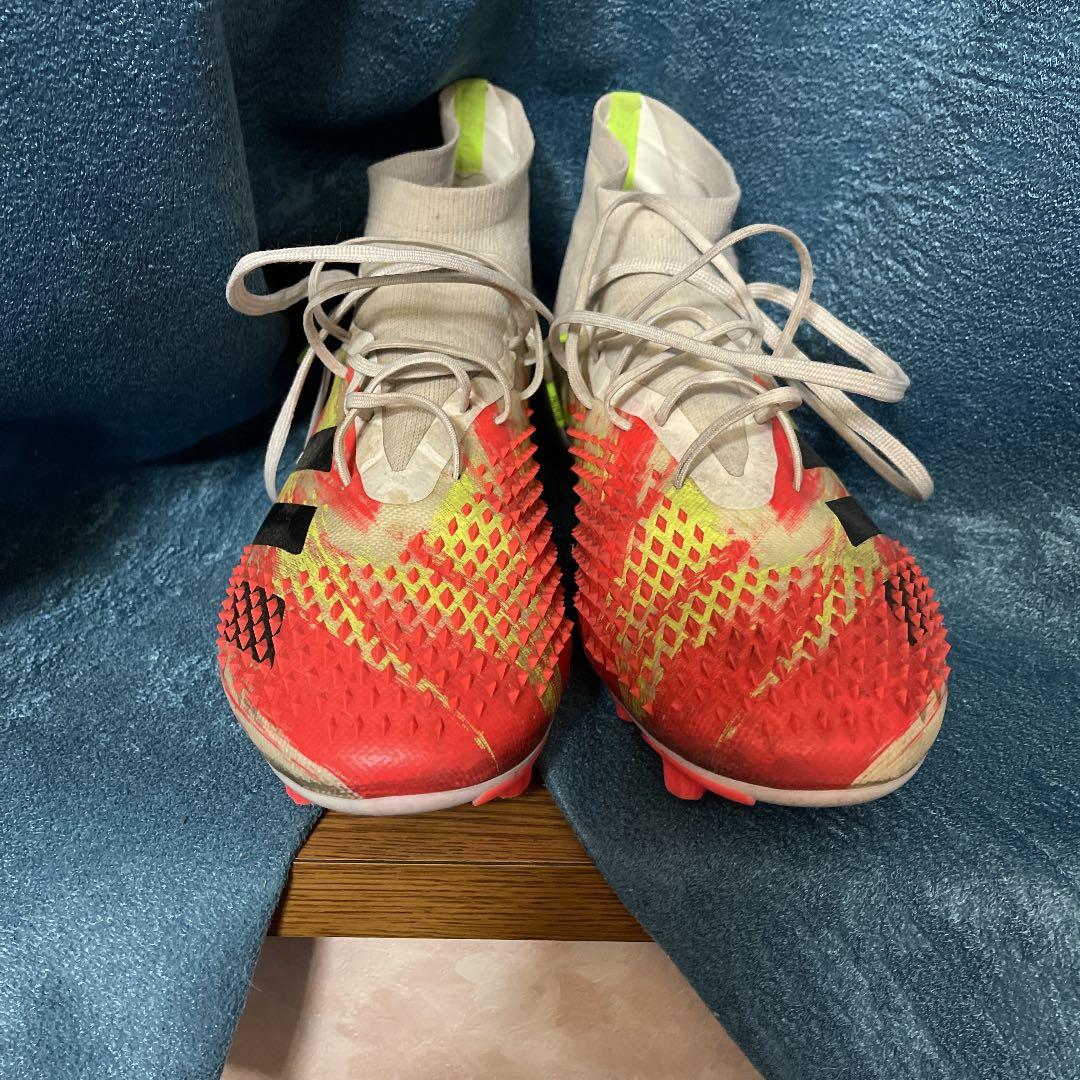adidasサッカースパイク プレデター20.1 AG      28.5cm