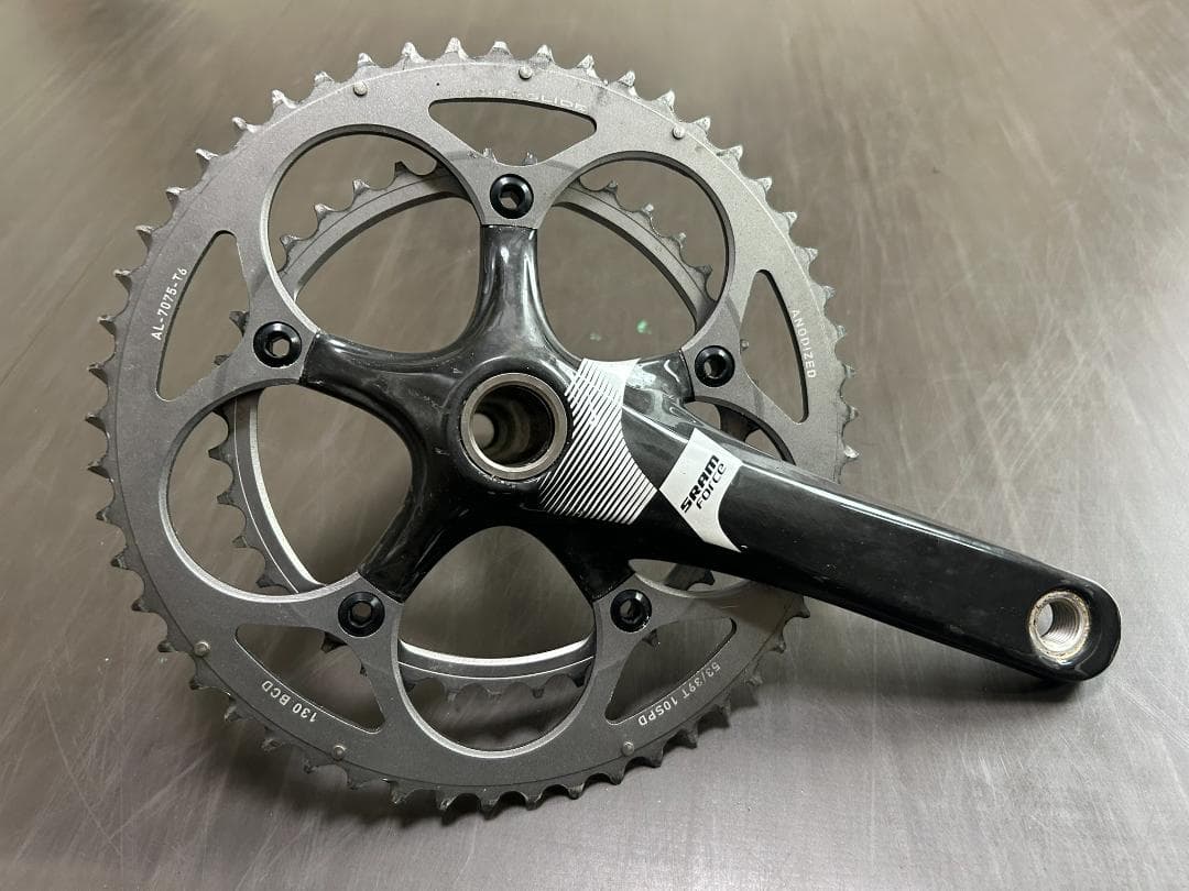 スラムフォースカーボン製クランクセット 170mm