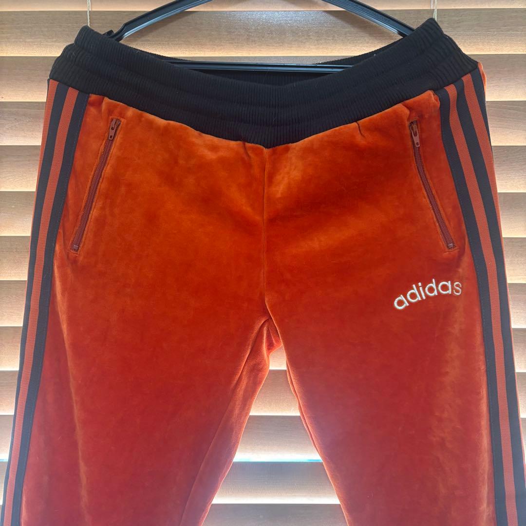 【美品】adidas ベロア ストレートフレアトラックパンツ