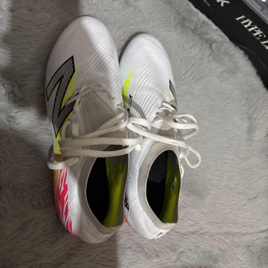 New Balance サッカーシューズ ホワイト