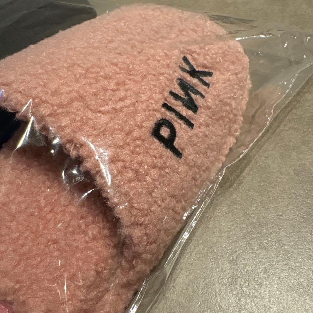 BLACKPINK Logo ルームシューズ　スリッパ