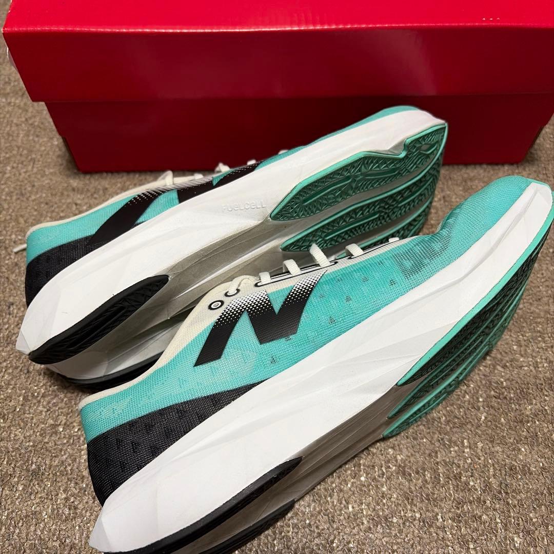 New Balance ランニングシューズ