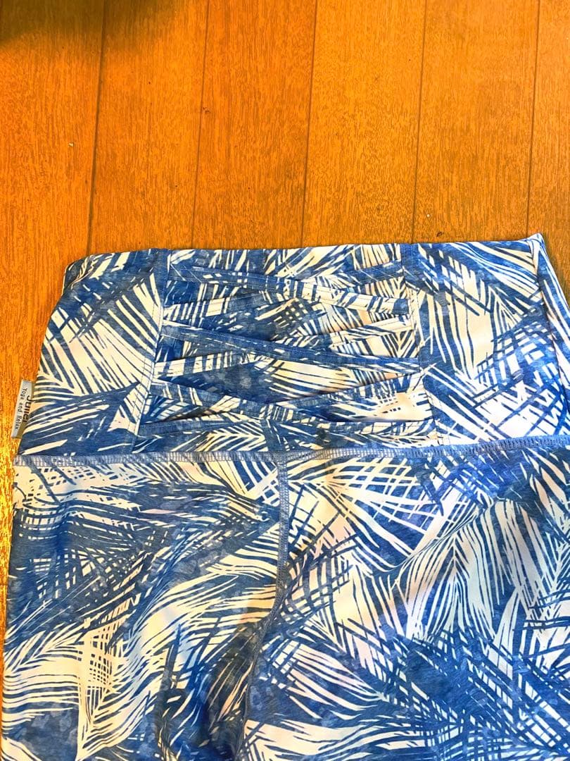 美品　ジュリエ　水陸両用ヨガウェアセット