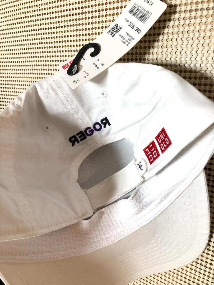 新品　完売品　ユニクロ　ロジャーフェデラー　テニスキャップ　白