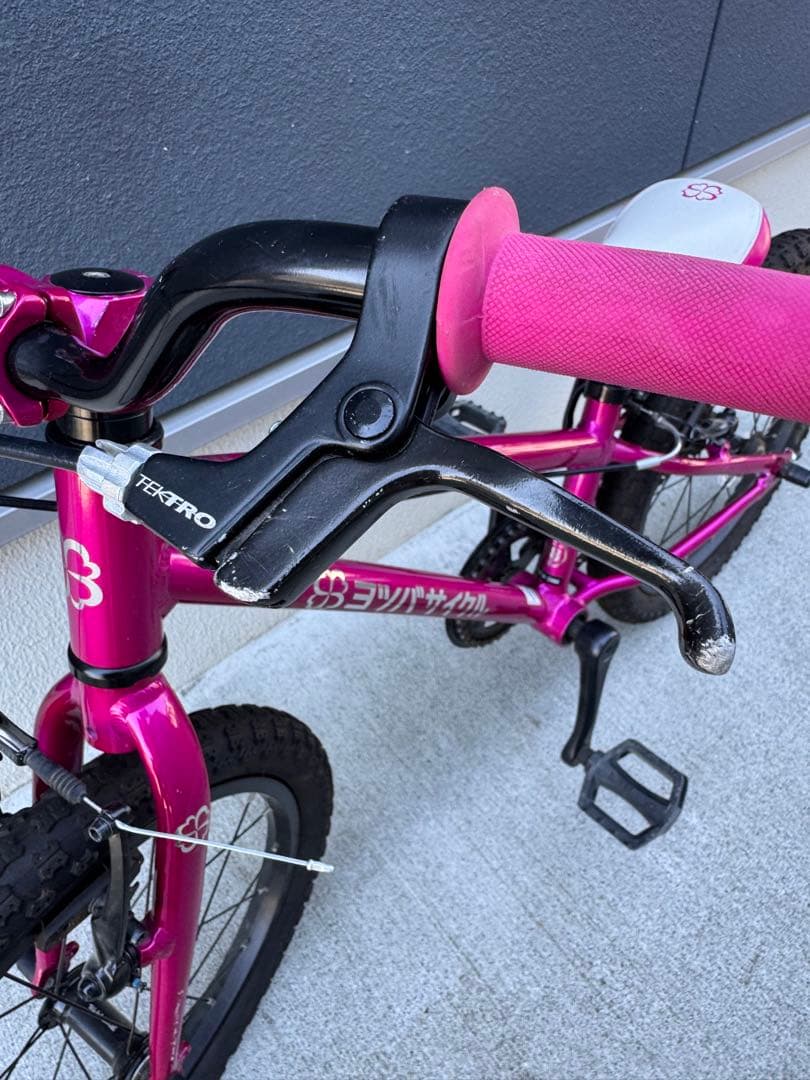 ヨツバサイクル 18インチ クリスタルピンク