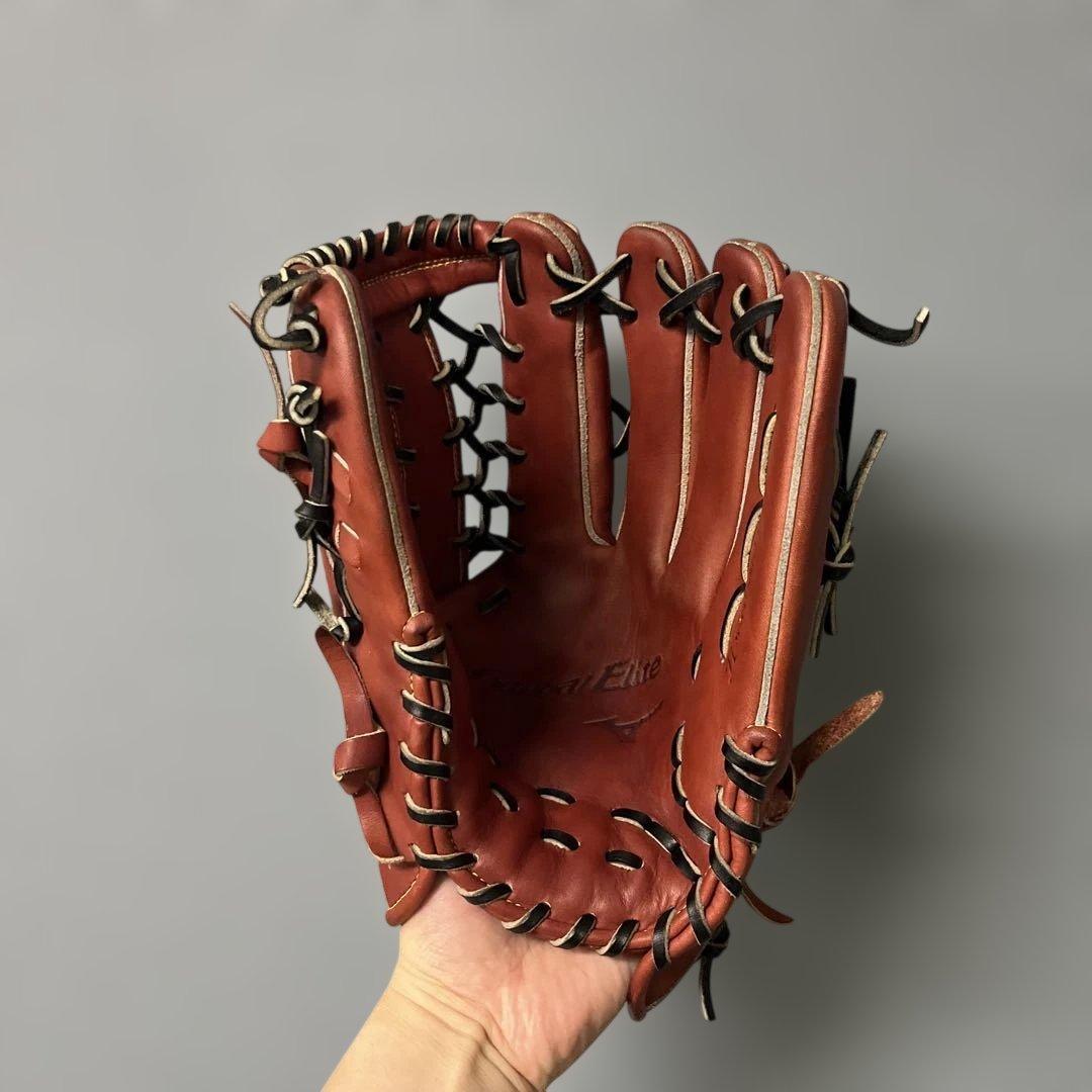 1403 ミズノ グローバルエリート 極美品 型抜群 軟式 外野手用グローブ