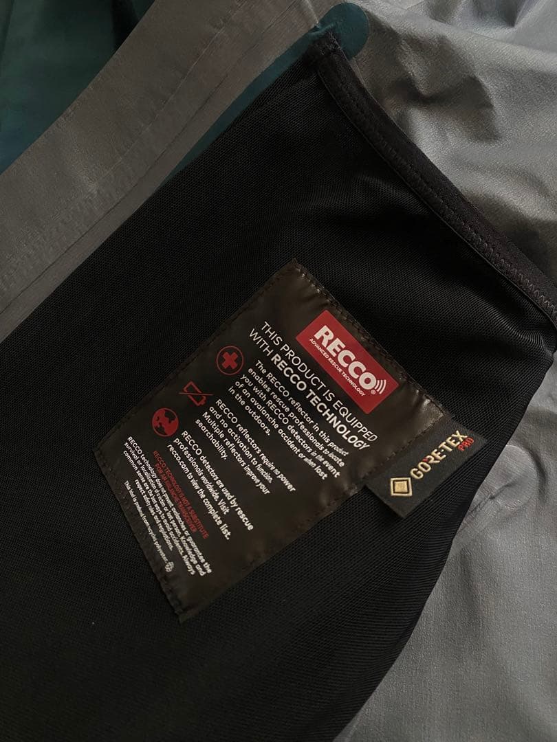 Burton AG ハードパック GORE-TEX PRO 3L ジャケット