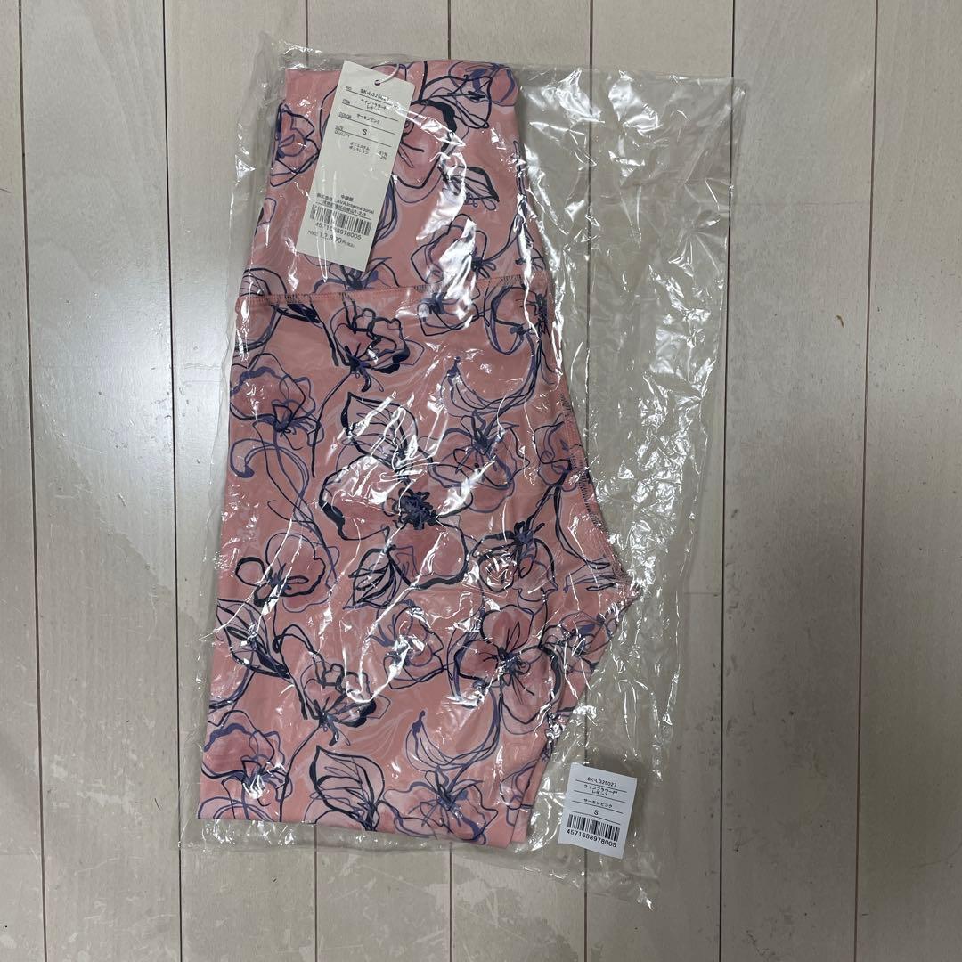 新品ヨガウェア Sサイズ3点セット(ウェア上下・Tシャツ)