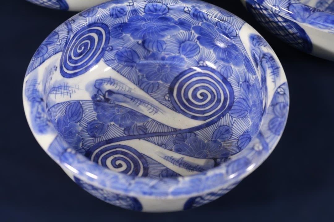 687　古伊万里染付いにしえモダン図3つ鉢　大中小　無傷美品　明治