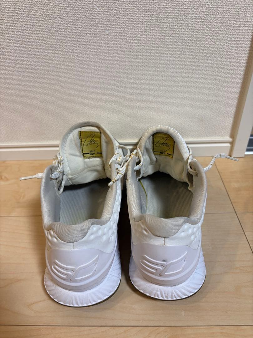 シューズ(男性用) UNDER ARMOUR CURRY 1 LOW WHITE GOLD