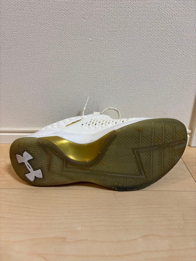 シューズ(男性用) UNDER ARMOUR CURRY 1 LOW WHITE GOLD