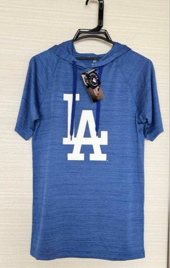 ロサンゼルス　ドジャース　パーカー　Tシャツ　米国購入　新品