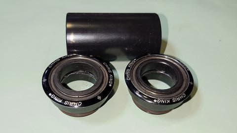Chris King ブラックボトムブラケット PF92/24mm