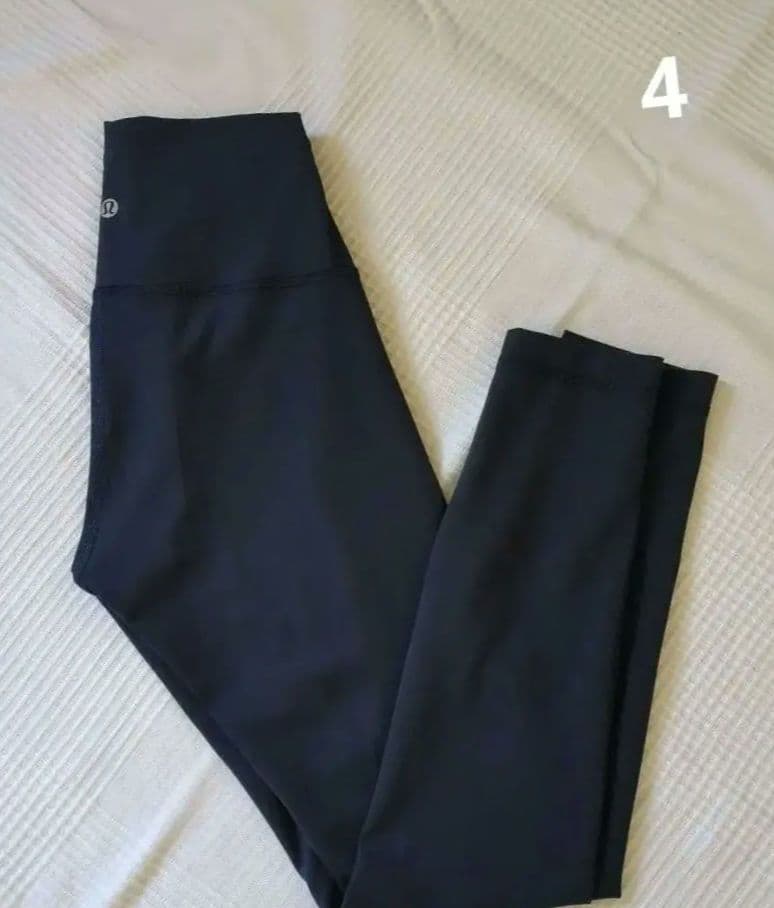 【超美品】ルルレモン　Wunder Train Hi-Rise Tight 4