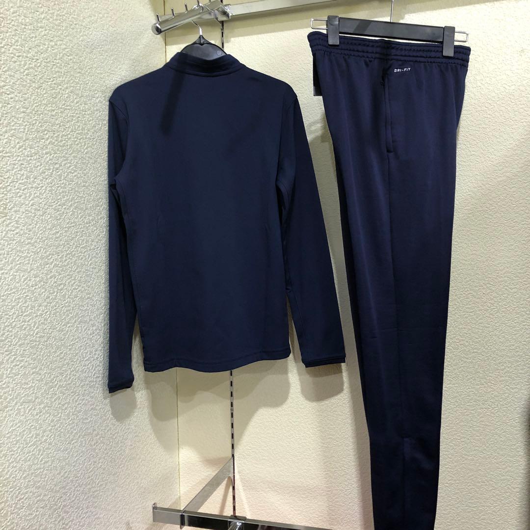 サッカーナイキジュニアトレーニングウェア新品１６０