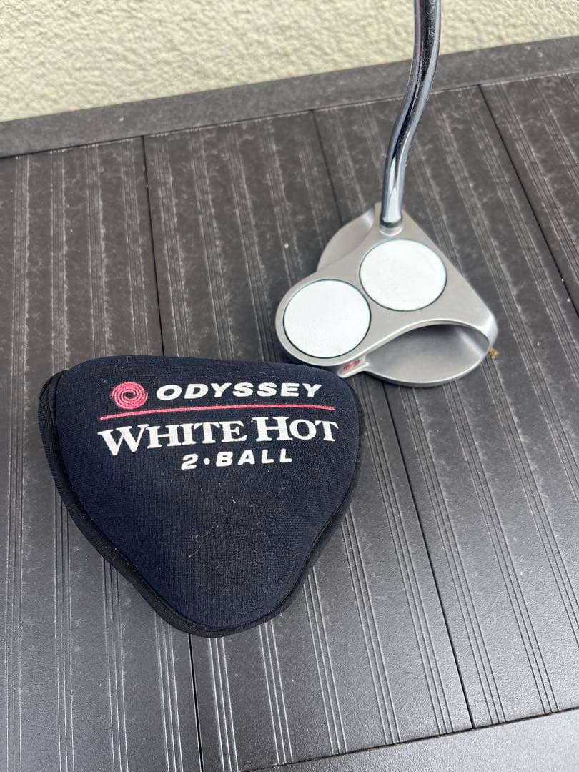 ODYSSEY WHITE HOT 2-BALL パター