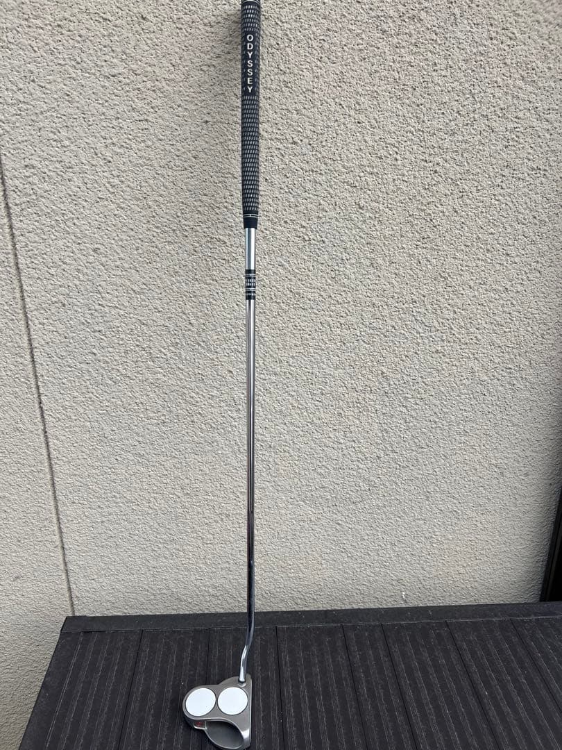 ODYSSEY WHITE HOT 2-BALL パター