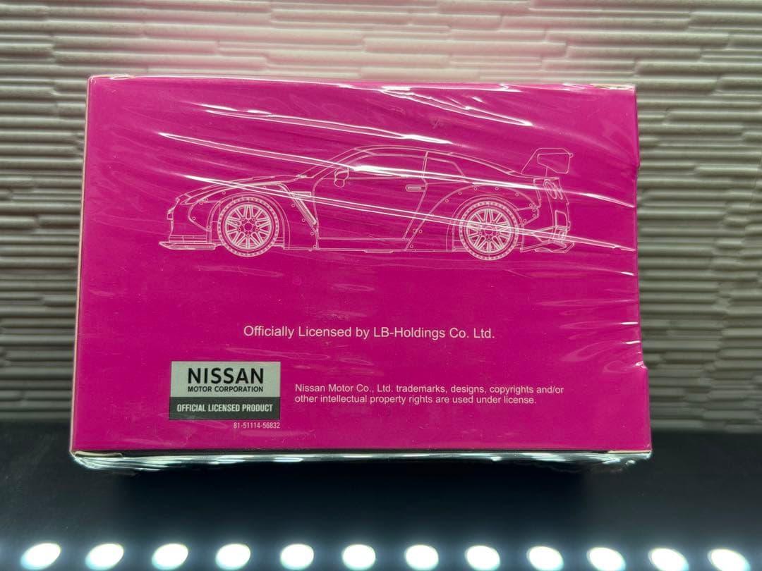 MINI GT LB WORKS NISSAN GT-R R35 pink 香港