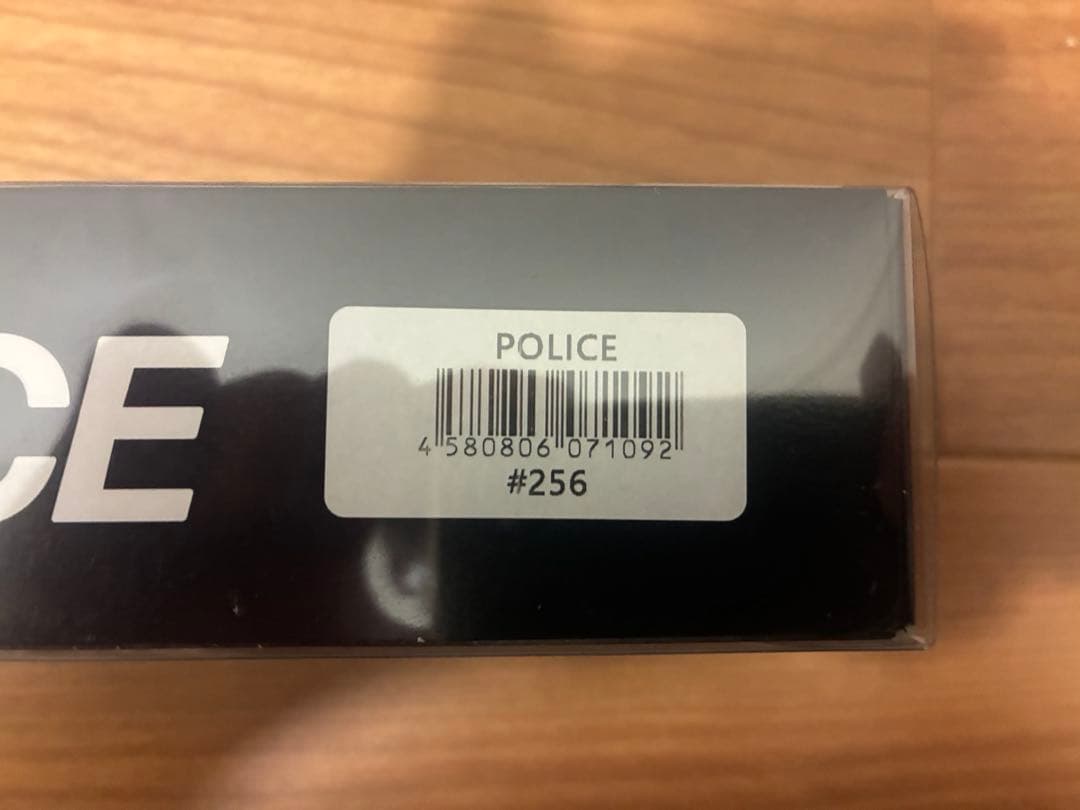 drt POLICE　ポリス　256　ニゴロ　新色